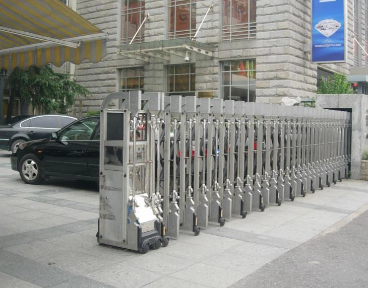 Aluminum Automatic Collapse Retractable Gate Aluminum Automatic Collapse Retractable Gate